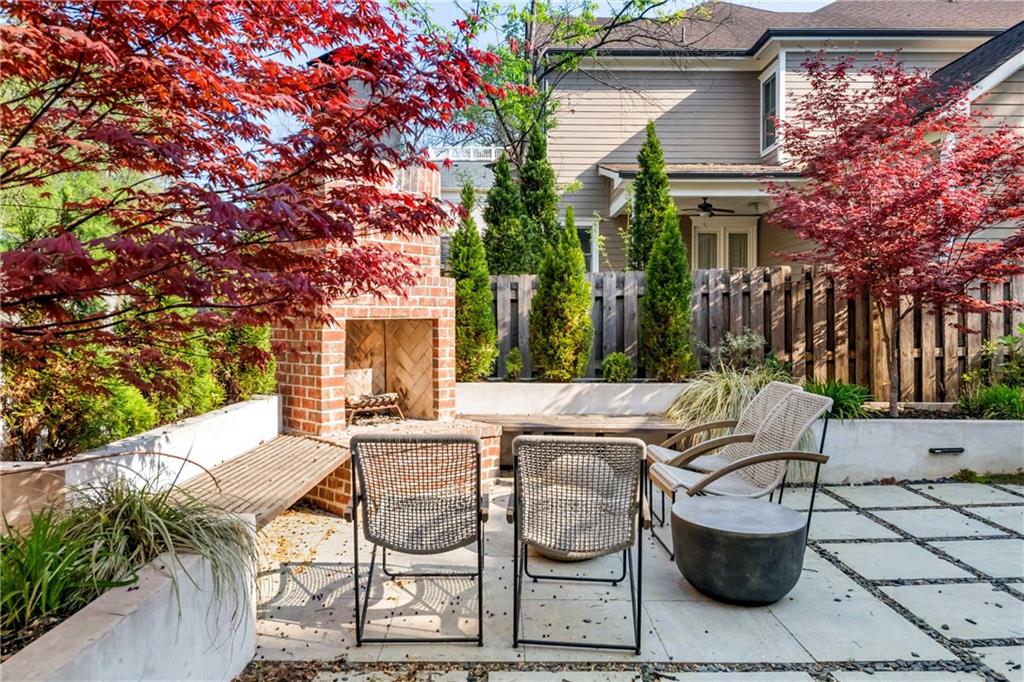 582 Charles Atlanta GA 30308