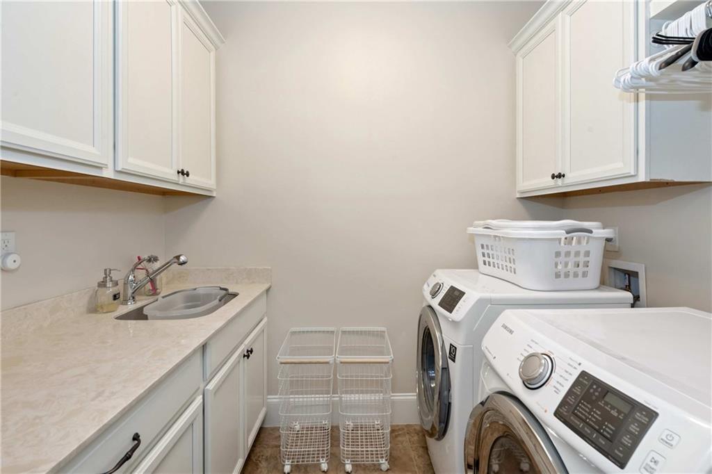 582 Charles Atlanta GA 30308