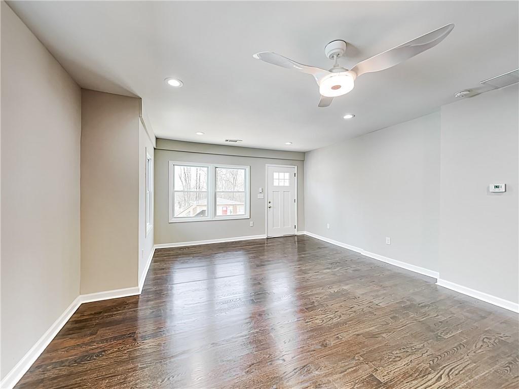 492 Elbridge Drive NW Atlanta GA 30318