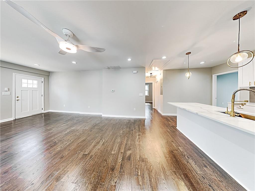492 Elbridge Drive NW Atlanta GA 30318