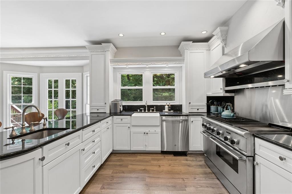 210 Willow Lake Cove Roswell GA 30075
