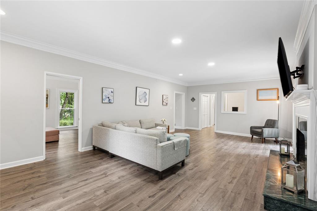210 Willow Lake Cove Roswell GA 30075