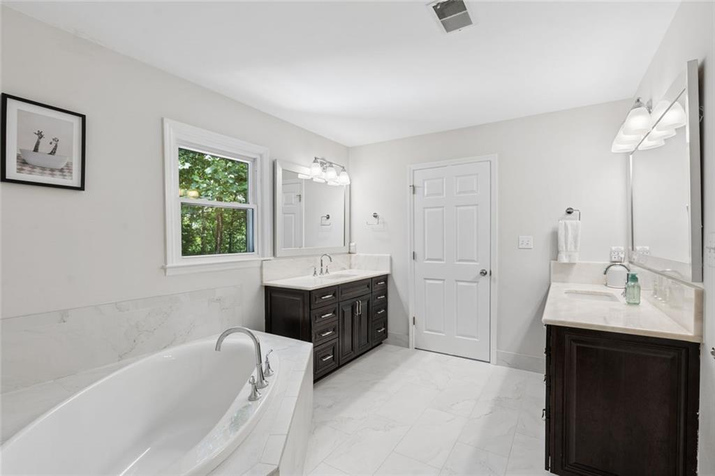 210 Willow Lake Cove Roswell GA 30075