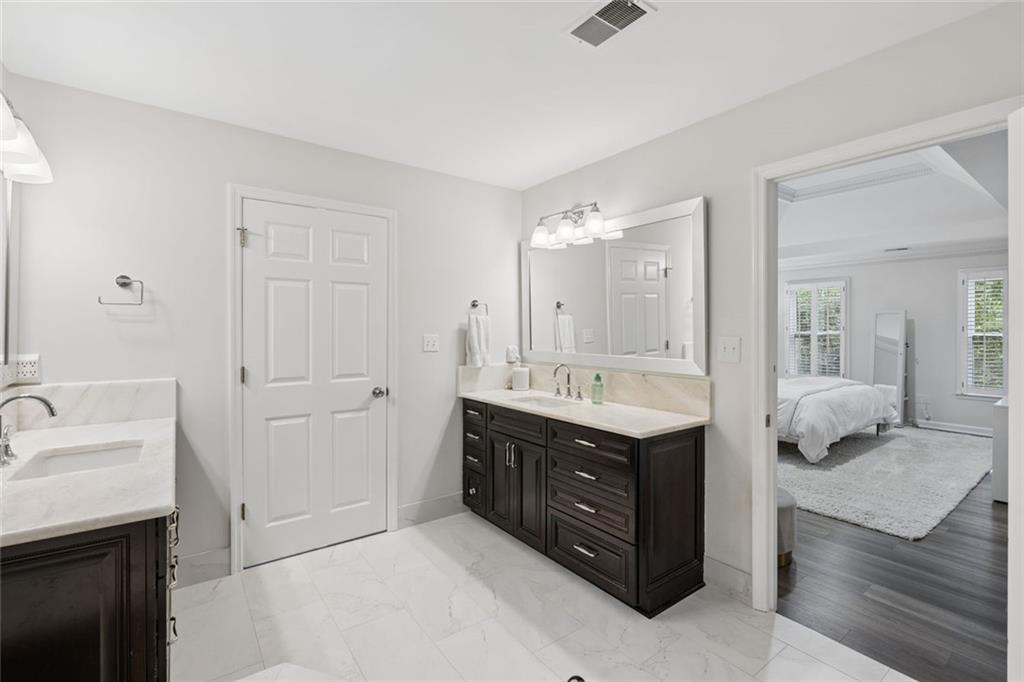 210 Willow Lake Cove Roswell GA 30075