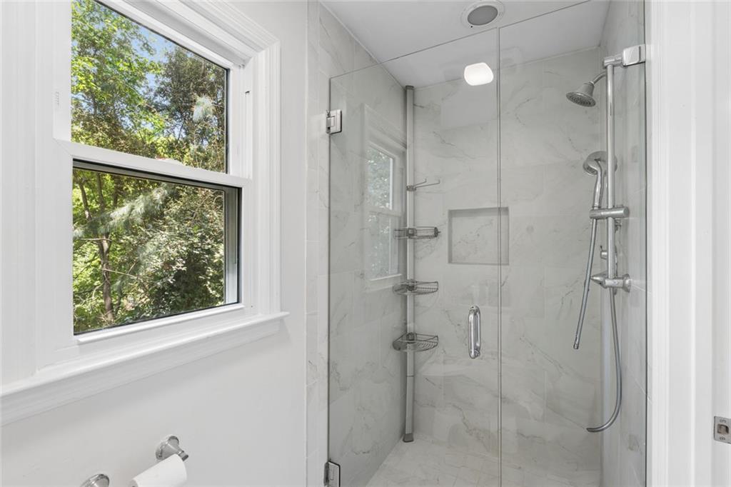 210 Willow Lake Cove Roswell GA 30075