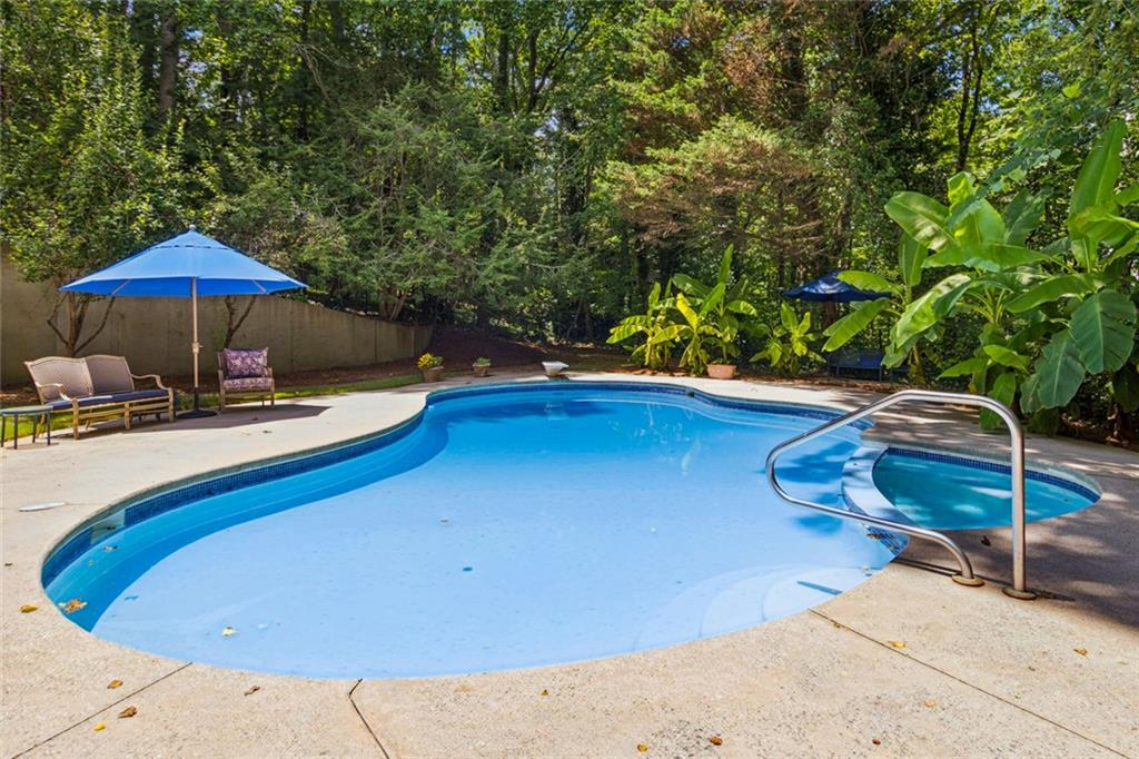 210 Willow Lake Cove Roswell GA 30075