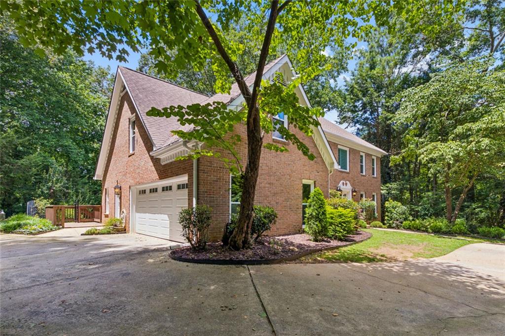 210 Willow Lake Cove Roswell GA 30075
