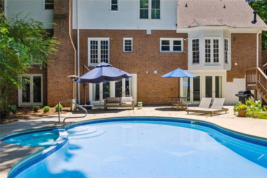 210 Willow Lake Cove Roswell GA 30075