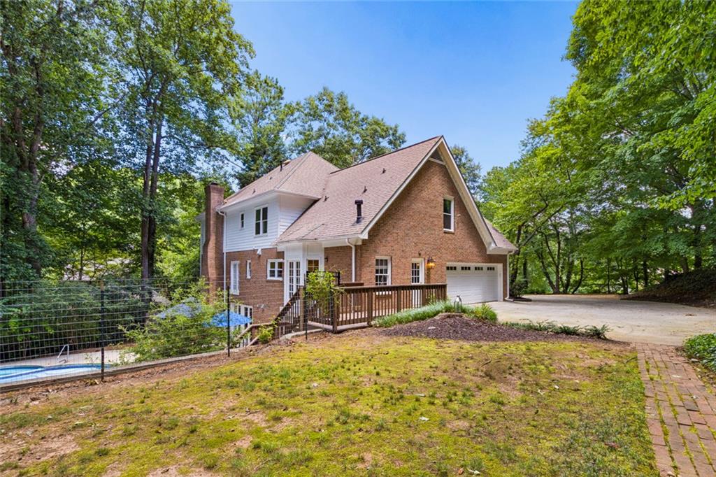 210 Willow Lake Cove Roswell GA 30075