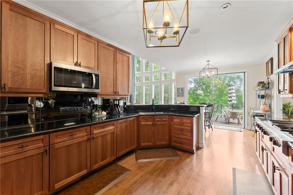 2819 NE Point Overlook Gainesville GA 30501