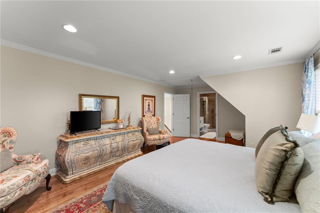 2819 NE Point Overlook Gainesville GA 30501