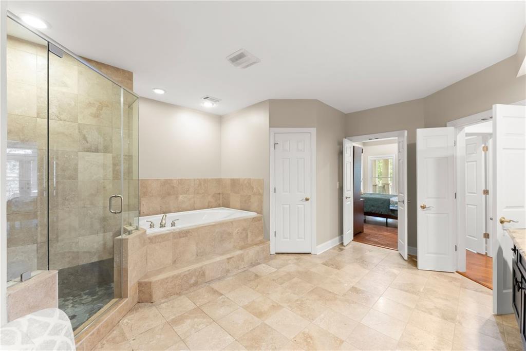 2819 NE Point Overlook Gainesville GA 30501