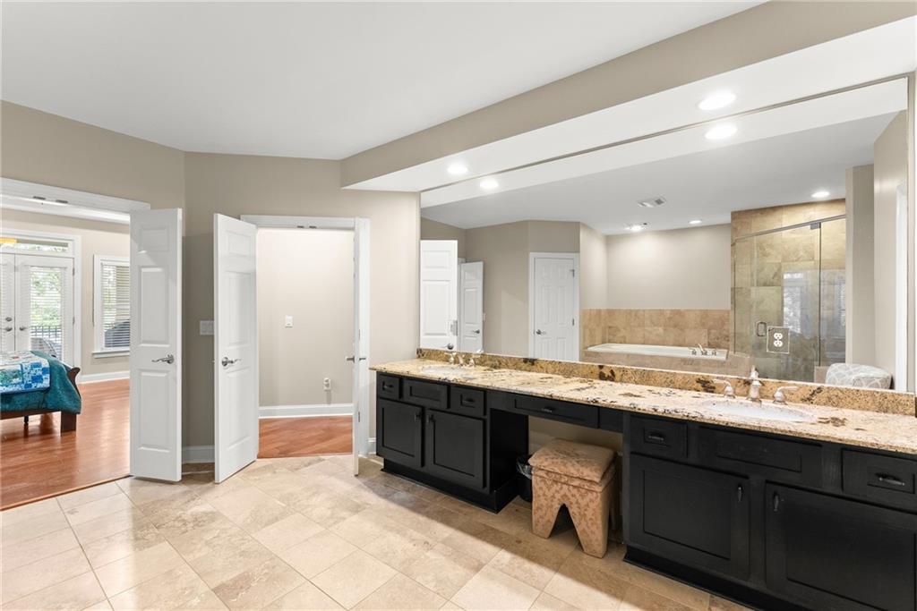 2819 NE Point Overlook Gainesville GA 30501