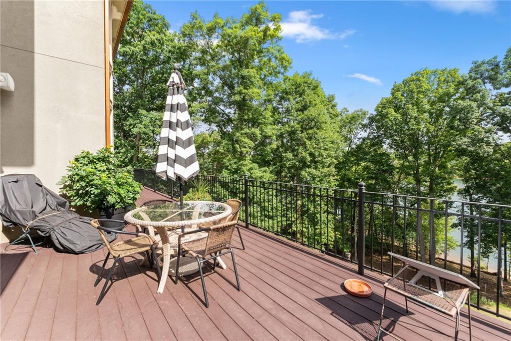 2819 NE Point Overlook Gainesville GA 30501