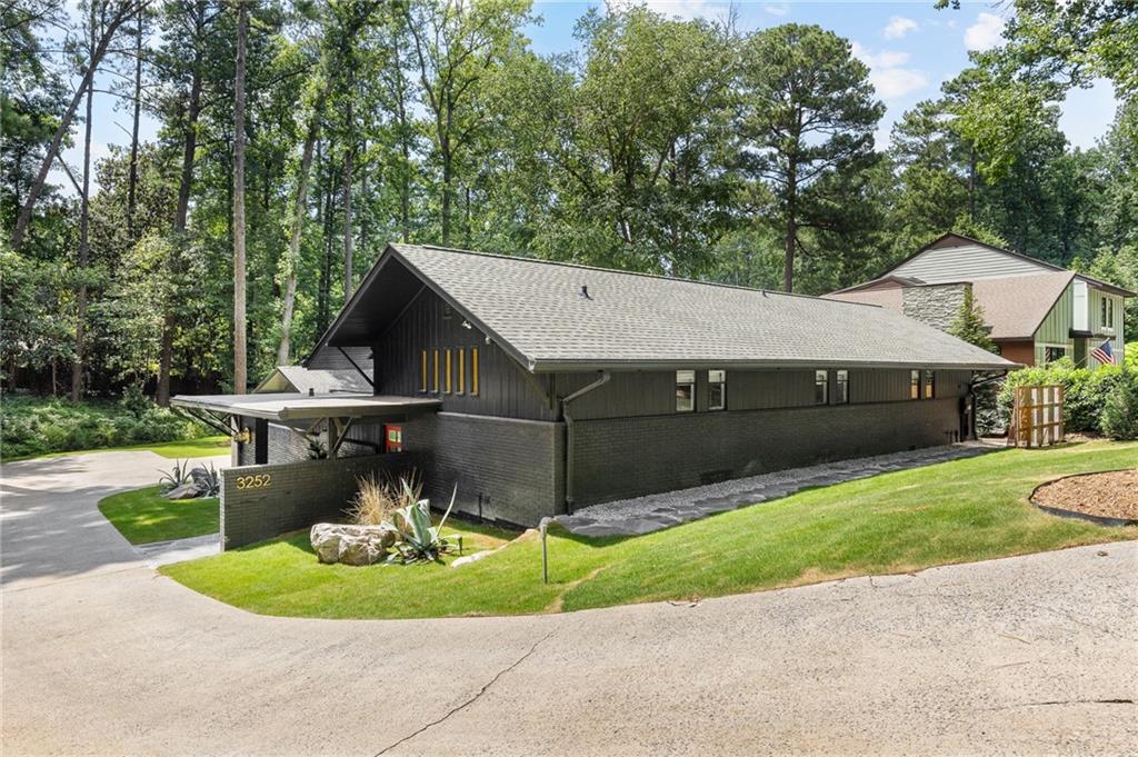 3252 W Roxboro Road NE Atlanta GA 30324