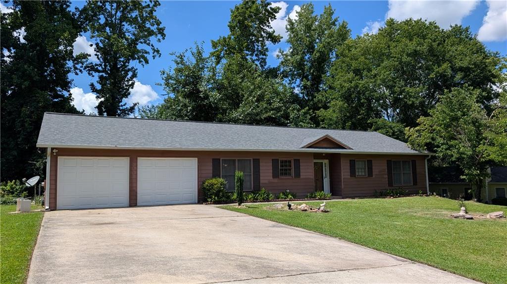 585 Wayside Drive Lawrenceville GA 30046