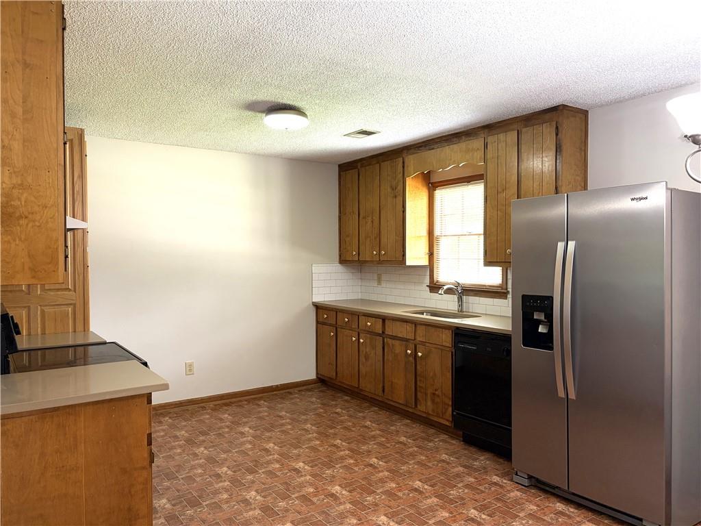 585 Wayside Drive Lawrenceville GA 30046