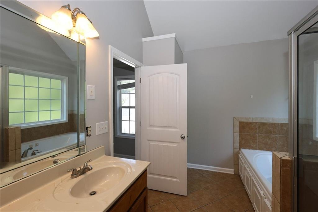 2025 Jessica Way NE Conyers GA 30012