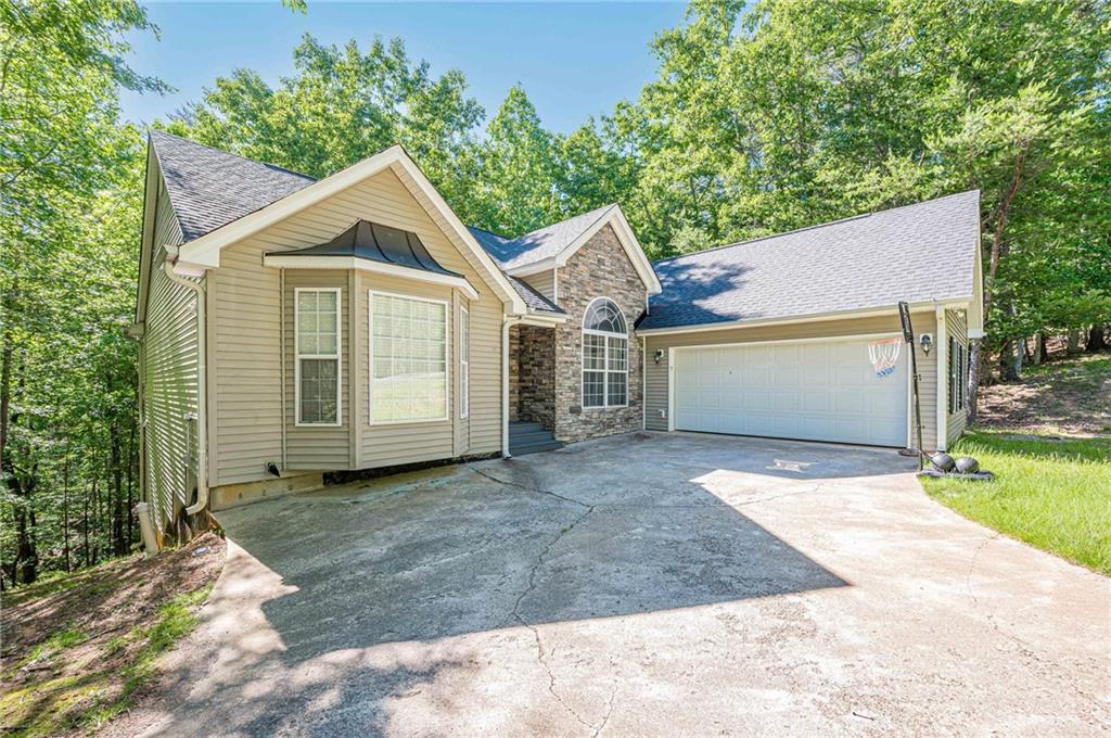 262 Morse Elm Loop Waleska GA 30183