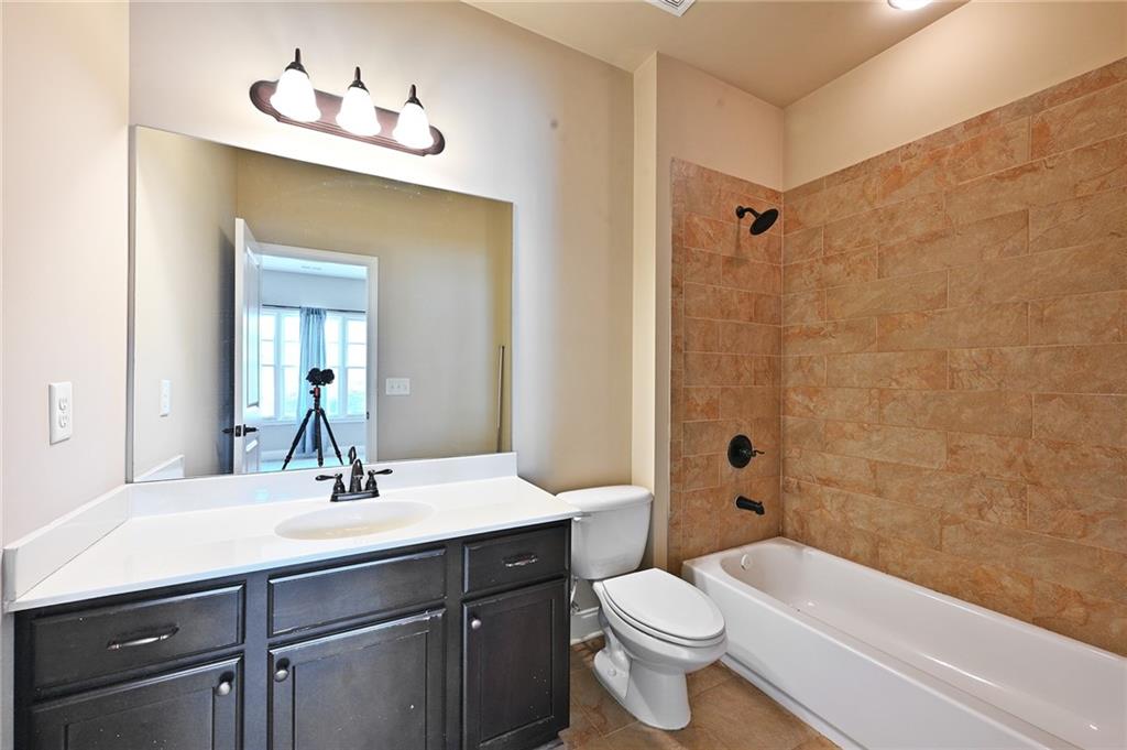10300 Meadow Crest Lane Johns Creek GA 30022