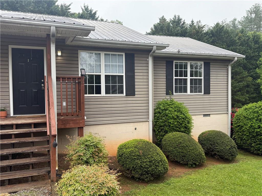 683 Grant Street Clarkesville GA 30523
