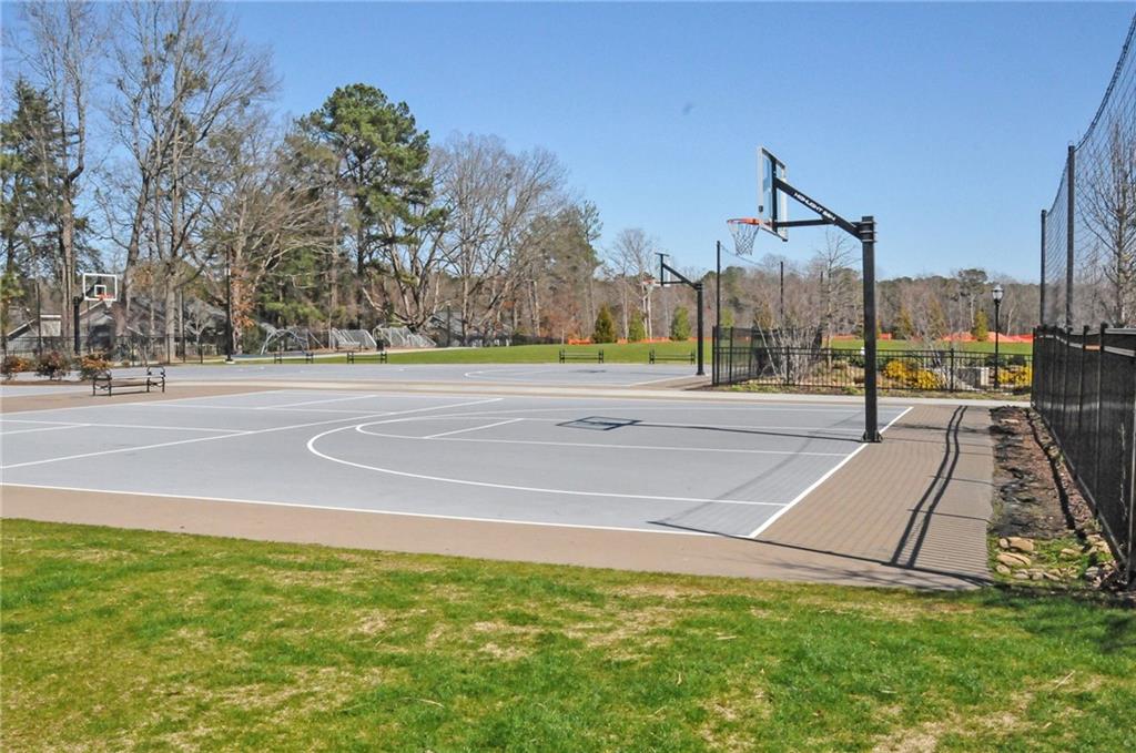 5291 Manhasset Cove Dunwoody GA 30338