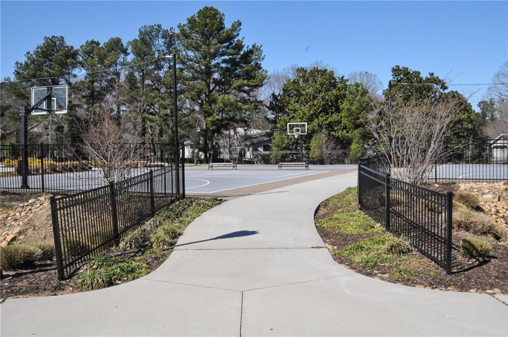 5291 Manhasset Cove Dunwoody GA 30338
