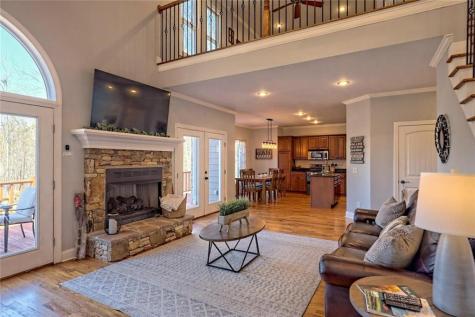 1189 Sunnyside Road Hiawassee GA 30546