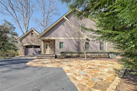 1189 Sunnyside Road Hiawassee GA 30546