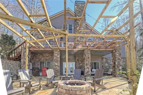 1189 Sunnyside Road Hiawassee GA 30546