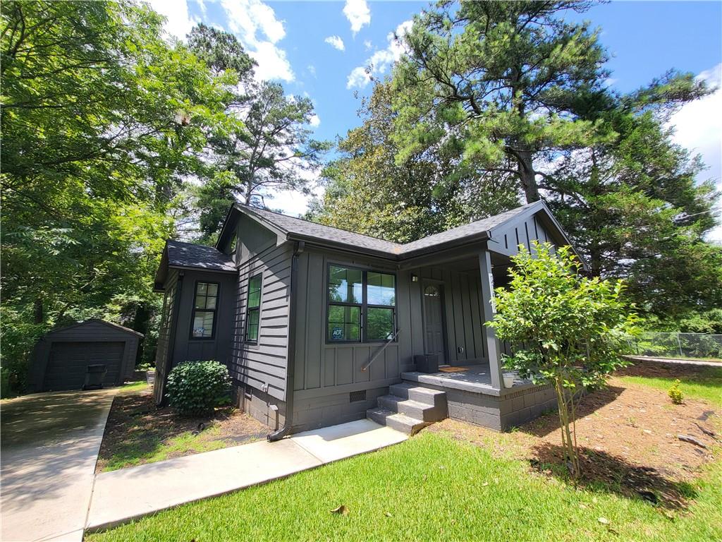 2107 Pinehurst Drive East Point GA 30344