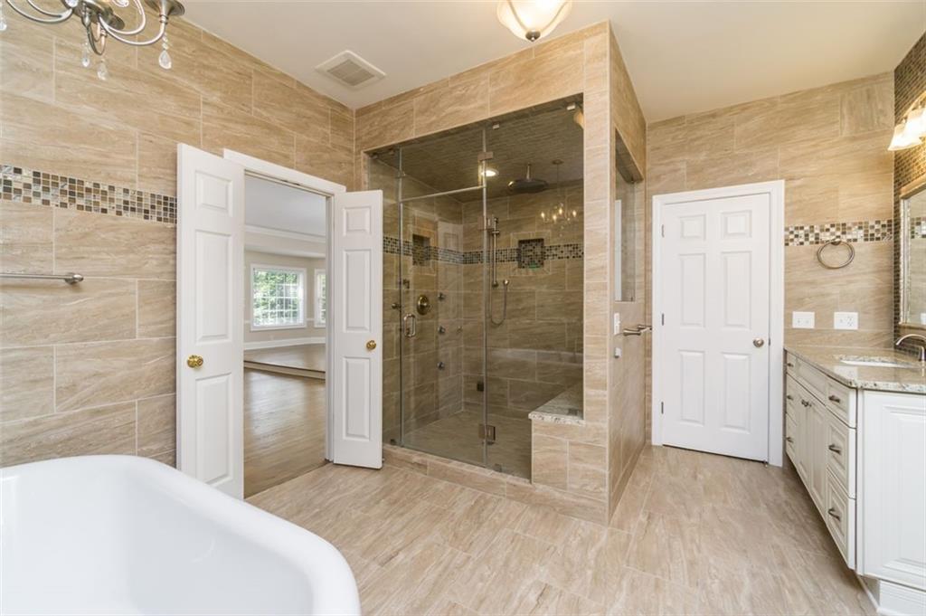 565 River Chase Point Atlanta GA 30328