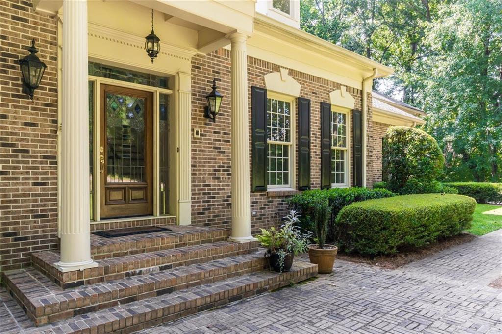565 River Chase Point Atlanta GA 30328