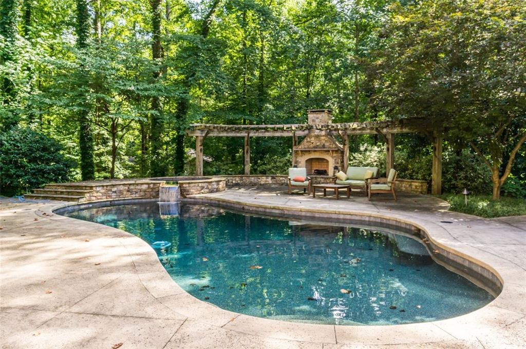 565 River Chase Point Atlanta GA 30328