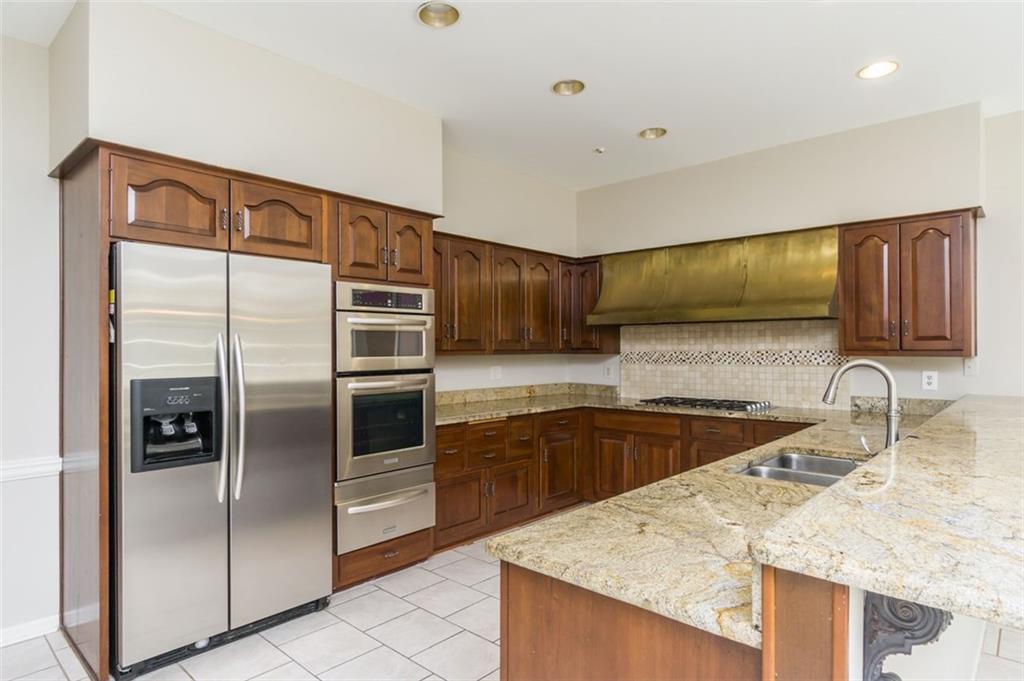 565 River Chase Point Atlanta GA 30328