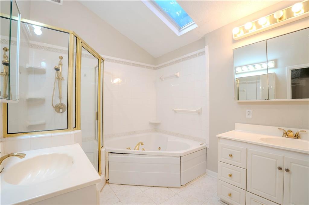 1053 Vista Trail NE Atlanta GA 30324