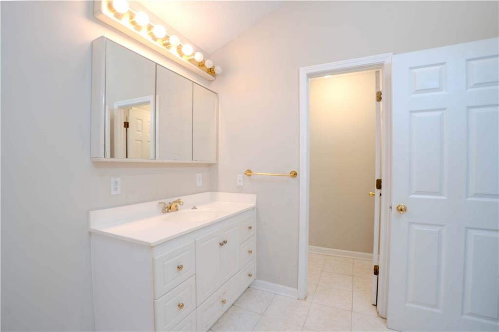 1053 Vista Trail NE Atlanta GA 30324