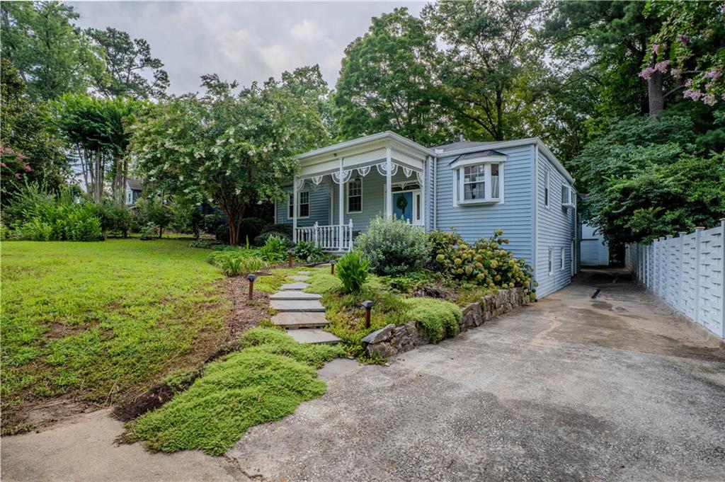 1053 Vista Trail NE Atlanta GA 30324