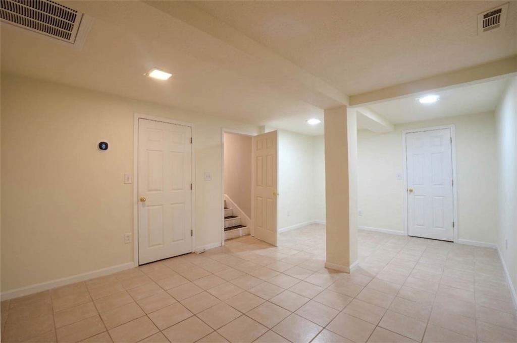 1053 Vista Trail NE Atlanta GA 30324