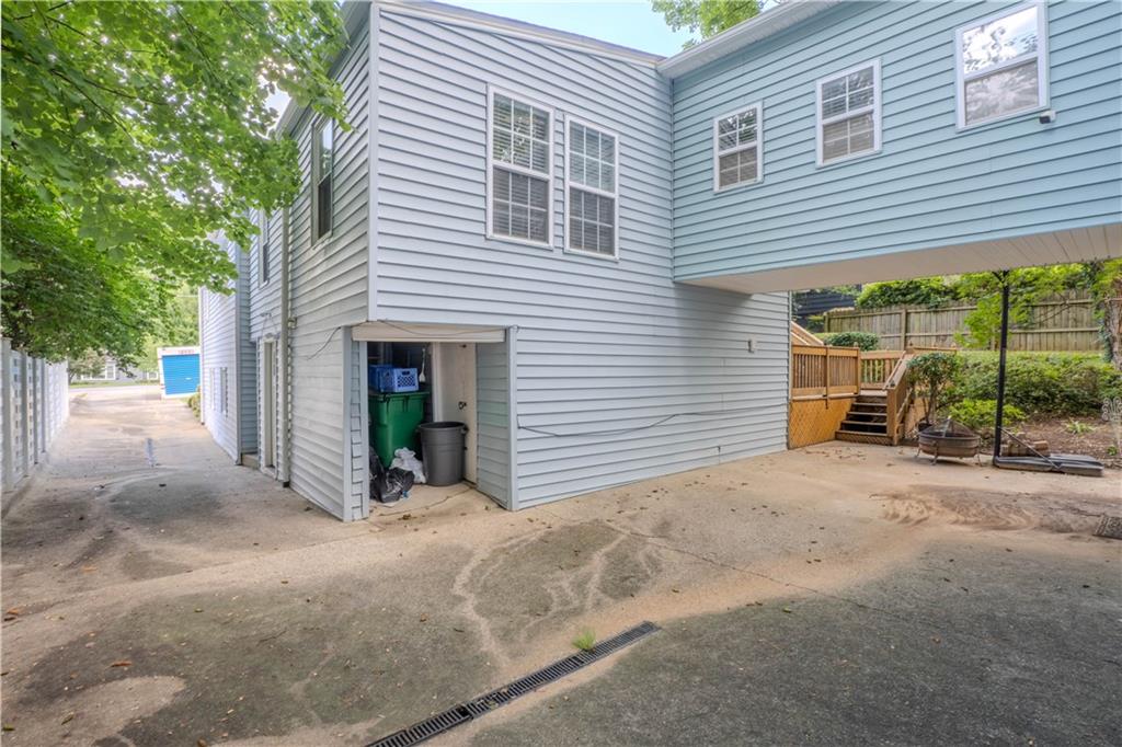 1053 Vista Trail NE Atlanta GA 30324