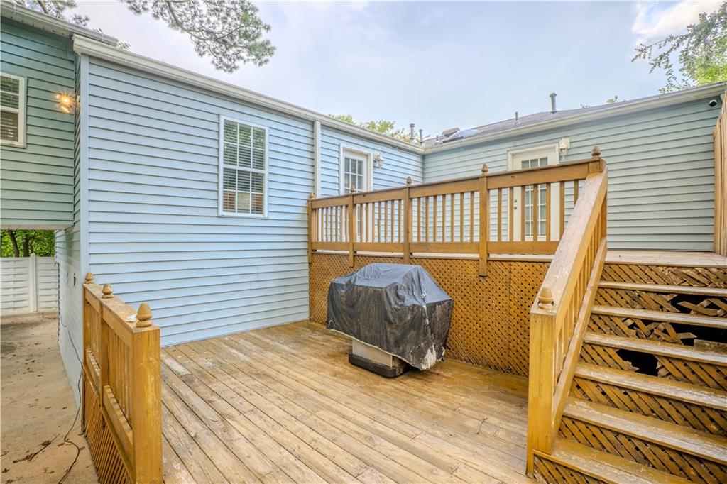 1053 Vista Trail NE Atlanta GA 30324