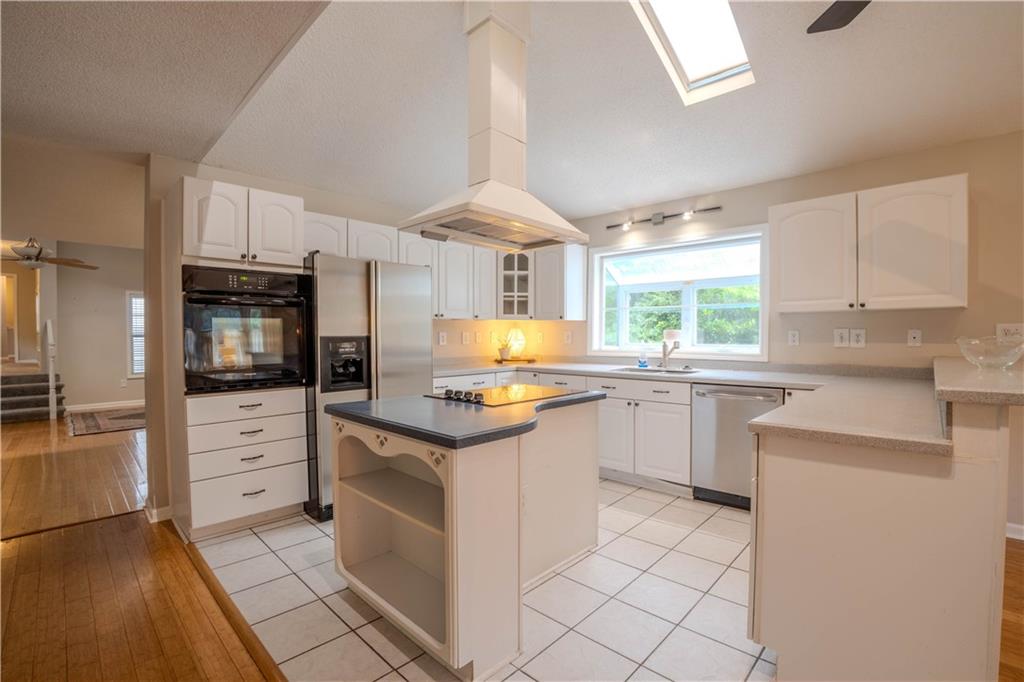 1053 Vista Trail NE Atlanta GA 30324