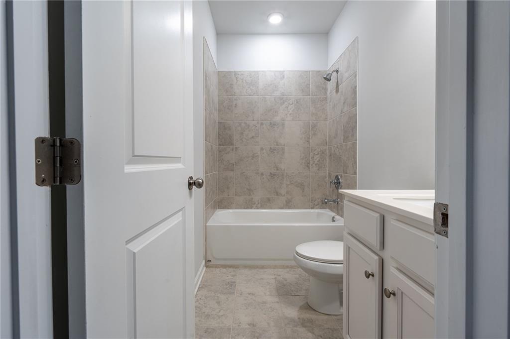 2701 Cedar Pine Way Doraville GA 30360