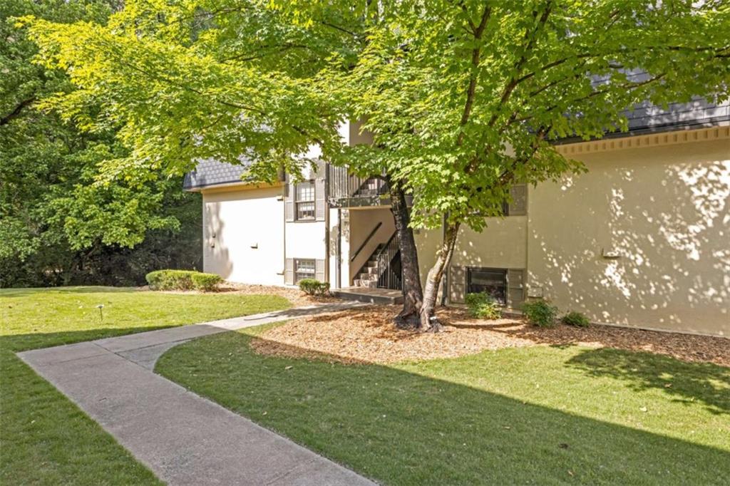 118 Lablanc Way NW Atlanta GA 30327