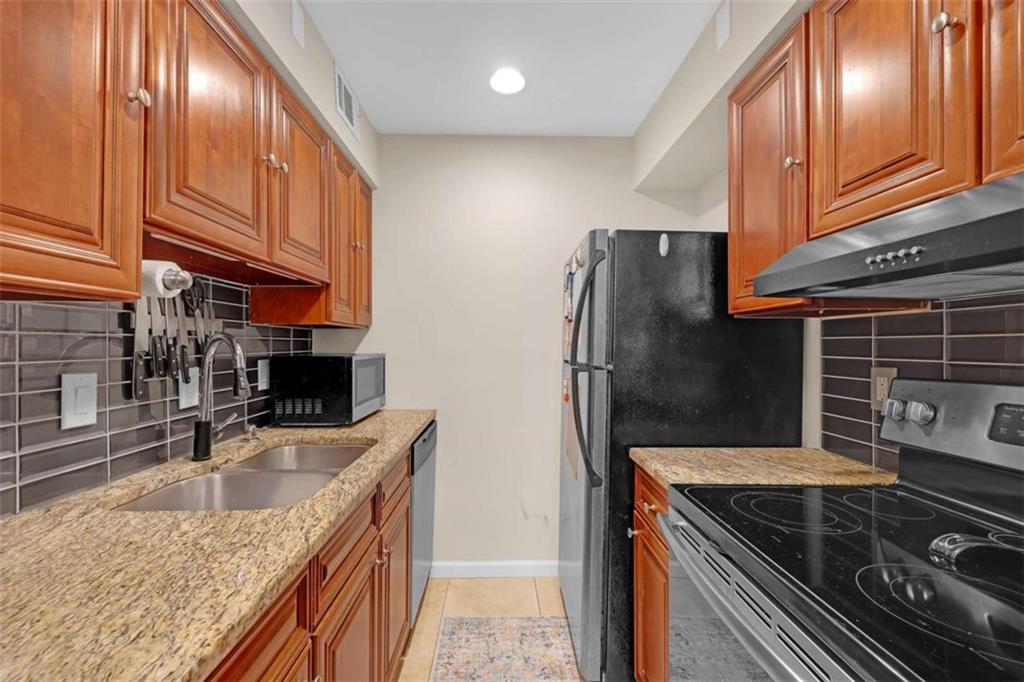 118 Lablanc Way NW Atlanta GA 30327