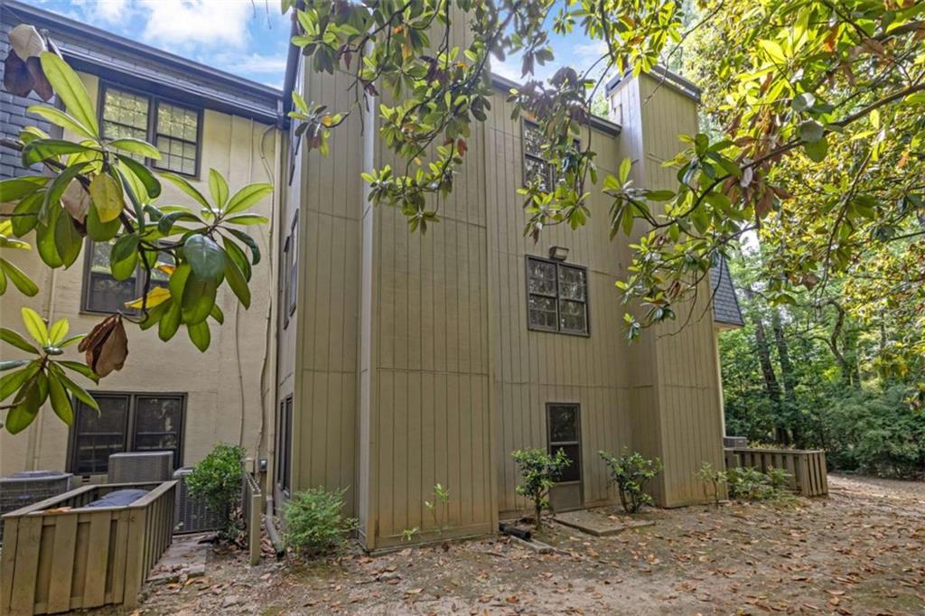 118 Lablanc Way NW Atlanta GA 30327
