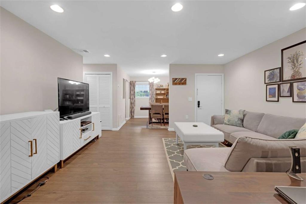 118 Lablanc Way NW Atlanta GA 30327