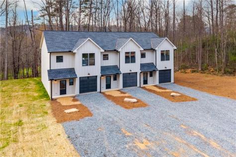 200 Back Pine Way Ellijay GA 30540