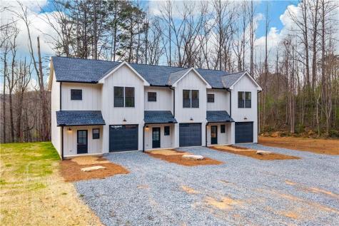 200 Back Pine Way Ellijay GA 30540