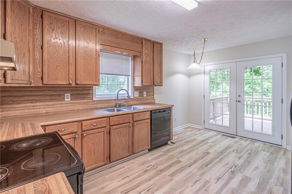 2402 Betsy Court SW Marietta GA 30008